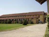 /album/cascina-guastalla-il-retro-dei-casinot-dove-cera-il-recinto-con-dentro-le-galline-/immagine-019-jpg/